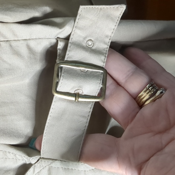 MEXX* 3/4 sleeve faux wrap front side buckle 2pkt side zip access khaki blouse - Picture 14 of 16